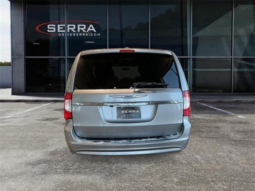 2015 Chrysler Town & Country Touring