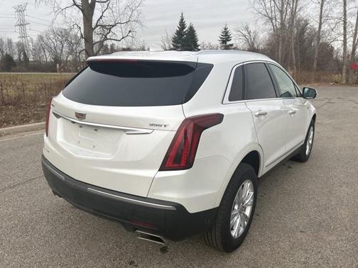 2023 Cadillac XT5 Luxury