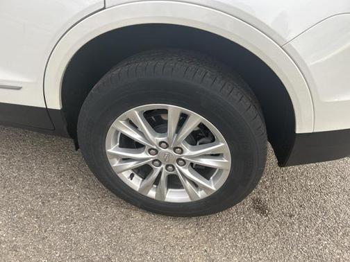 2023 Cadillac XT5 Luxury