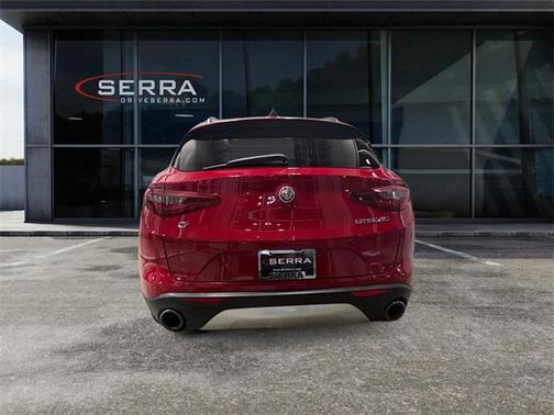 2018 Alfa Romeo Stelvio Sport