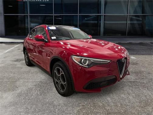 2018 Alfa Romeo Stelvio Sport