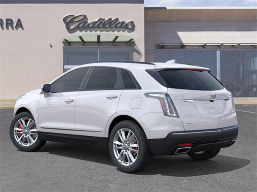 2025 Cadillac XT5 Sport