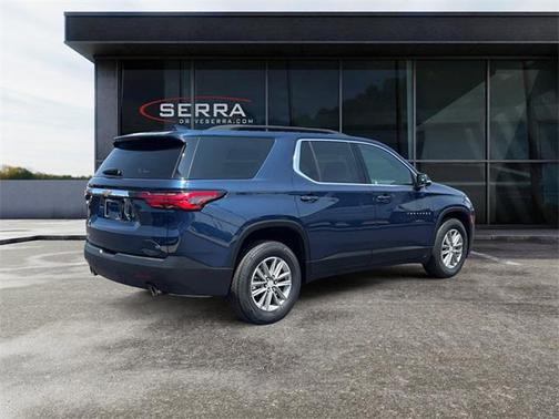 2022 Chevrolet Traverse LT Cloth