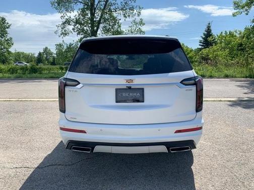 Photo 5 of 34 of 2020 Cadillac XT6 Sport AWD