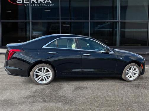 2023 Cadillac CT4 Luxury