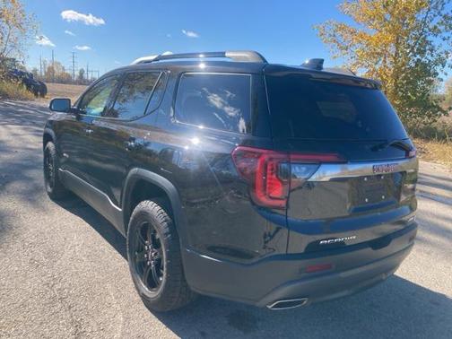 2023 GMC Acadia AWD AT4