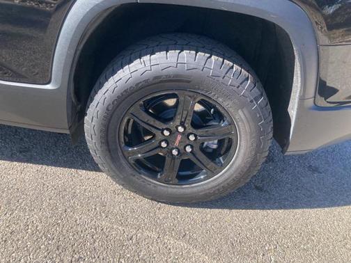 2023 GMC Acadia AWD AT4