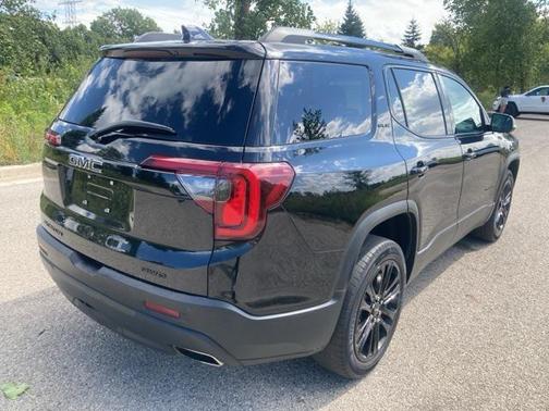 2022 GMC Acadia AWD SLE