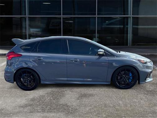 2017 Ford Focus RS Base