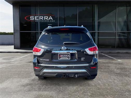 2016 Nissan Pathfinder SL
