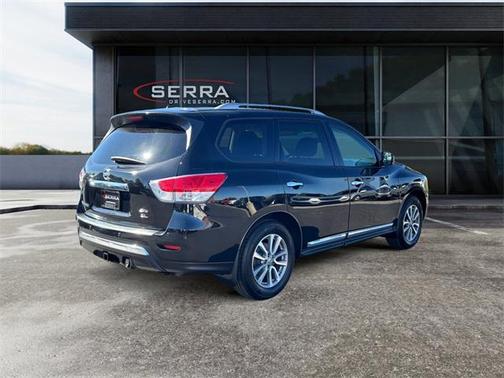 2016 Nissan Pathfinder SL