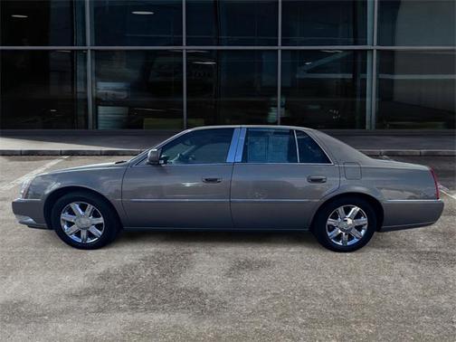 2006 Cadillac DTS Base