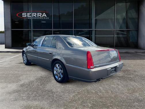 2006 Cadillac DTS Base