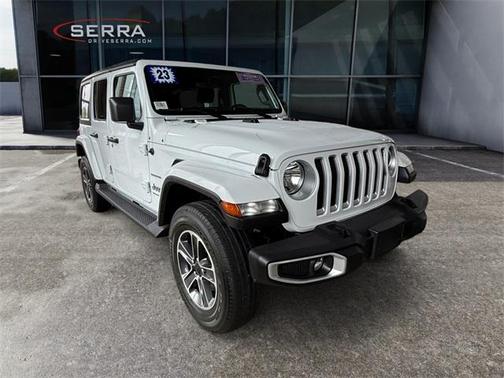 2023 Jeep Wrangler 4-Door Sahara
