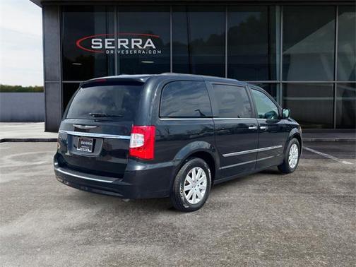 2015 Chrysler Town & Country Touring