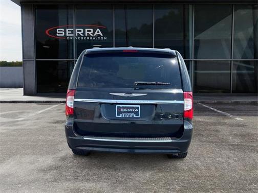 2015 Chrysler Town & Country Touring