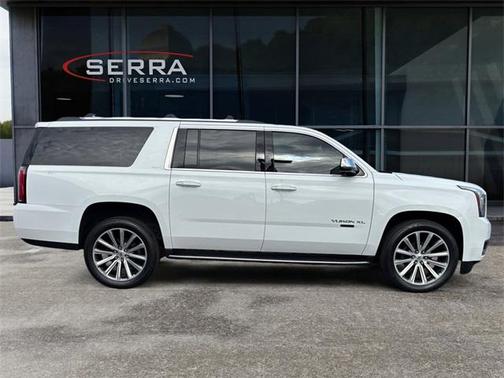 2017 GMC Yukon XL SLT