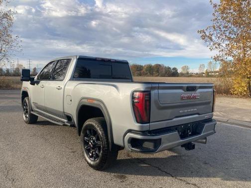 2025 GMC Sierra 2500 AT4
