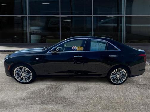 2023 Cadillac CT4 Premium Luxury