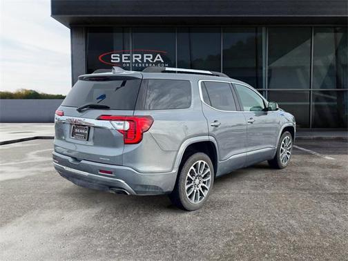 2022 GMC Acadia Denali