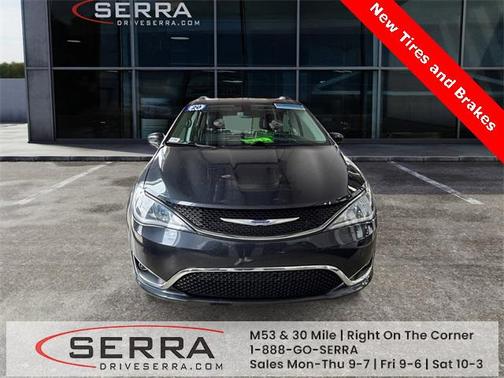 2020 Chrysler Pacifica Touring L
