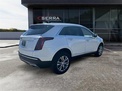 2022 Cadillac XT5 Premium Luxury