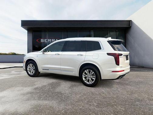 Crystal White Tricoat 2025 Cadillac XT6 Luxury AWD