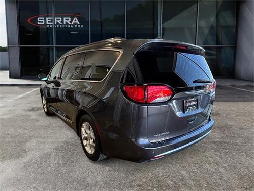 2019 Chrysler Pacifica Touring-L Plus