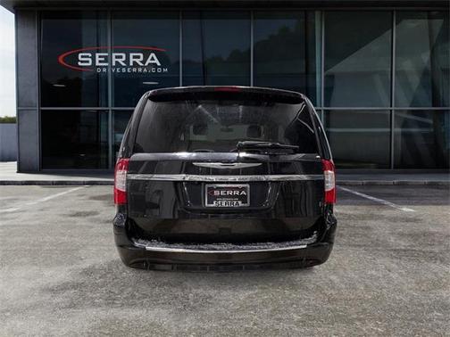 2015 Chrysler Town & Country Touring-L