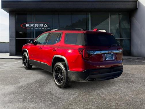2023 GMC Acadia AWD AT4