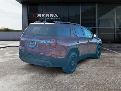 2023 GMC Acadia AWD AT4