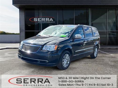 2015 Chrysler Town & Country Touring-L