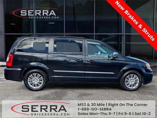 2015 Chrysler Town & Country Touring-L