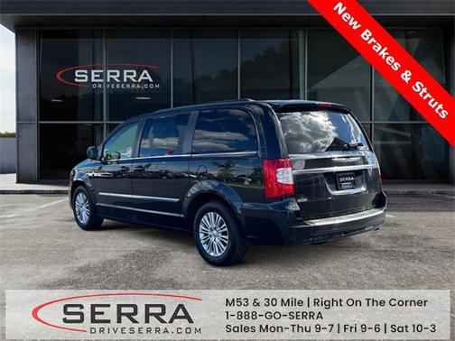 2015 Chrysler Town & Country Touring-L