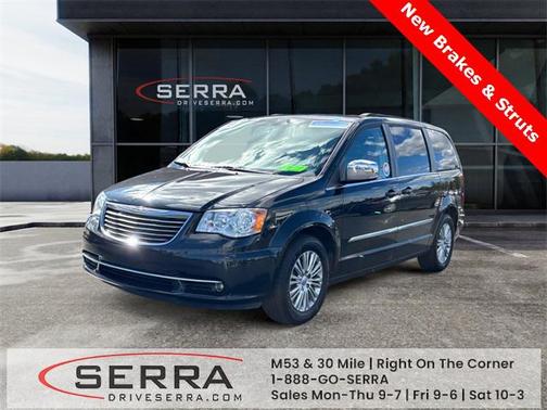 2015 Chrysler Town & Country Touring-L