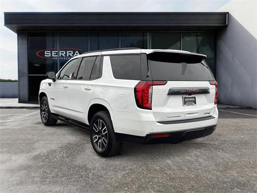 2023 GMC Yukon 4WD AT4