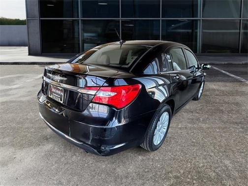 2011 Chrysler 200 Touring
