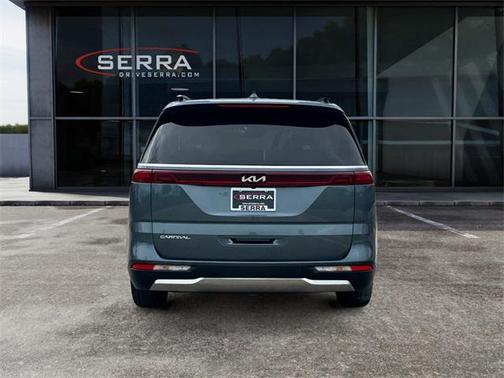 2023 Kia Carnival SX
