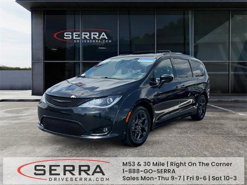 2018 Chrysler Pacifica Touring-L Plus