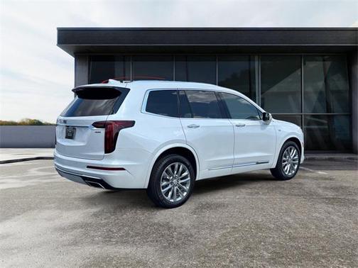 2022 Cadillac XT6 Premium Luxury AWD