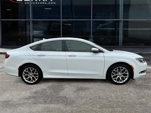 2016 Chrysler 200 C