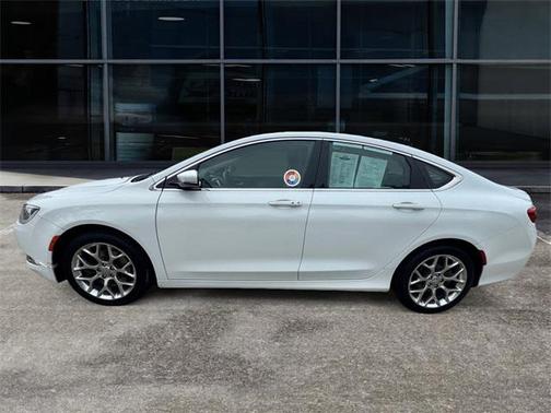 2016 Chrysler 200 C