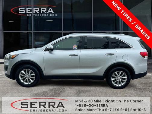 2016 Kia Sorento LX