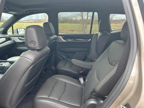 2023 Cadillac XT6 Premium Luxury AWD