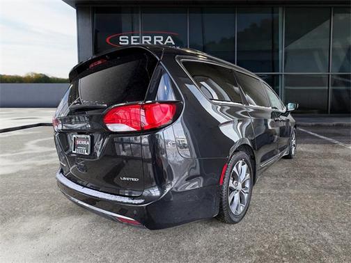 2017 Chrysler Pacifica Limited