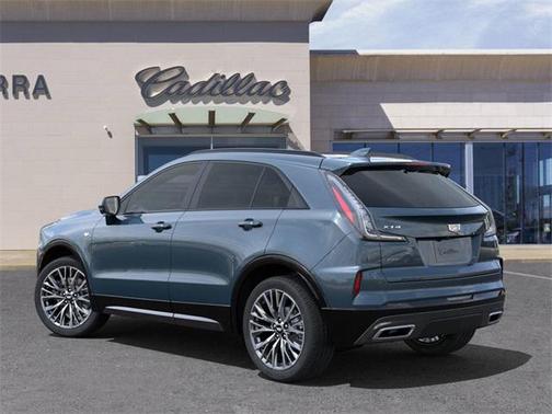 2025 Cadillac XT4 Sport