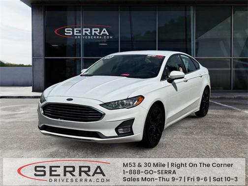 2020 Ford Fusion SE