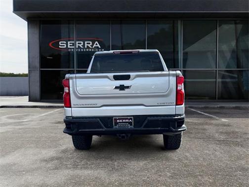 2022 Chevrolet Silverado 1500 Custom Trail Boss