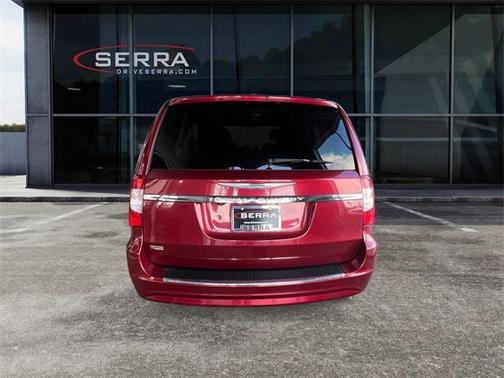 2015 Chrysler Town & Country Touring