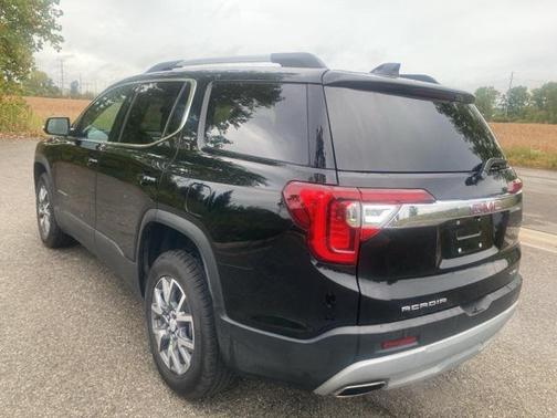 2023 GMC Acadia AWD SLT
